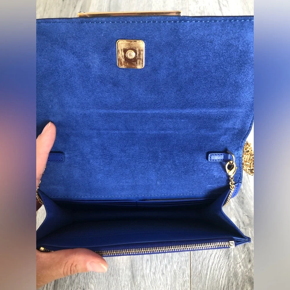 Authentic Fendi Royal Blue Leather Wallet with Gold Chain - Picture 3 of 14
